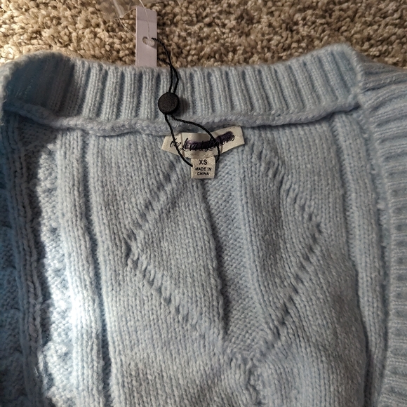 Baby blue oversized sweater - Picture 3 of 4